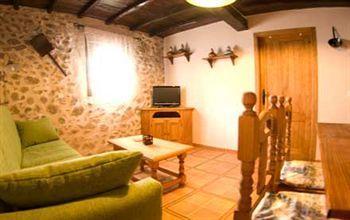 Apartamentos Valle Del Jerte El Huerto Del Cura คาเบซุเอลา เดล วาลล์ ภายนอก รูปภาพ