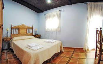Apartamentos Valle Del Jerte El Huerto Del Cura คาเบซุเอลา เดล วาลล์ ภายนอก รูปภาพ